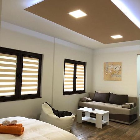 Apartmani Sarovic Тьентиште Экстерьер фото